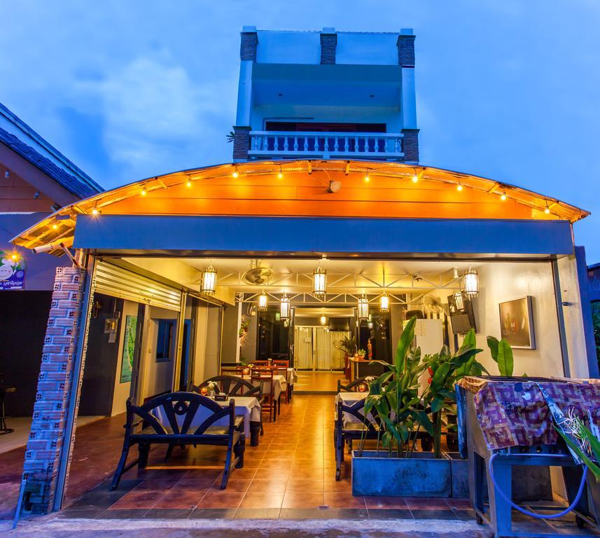 Hugs Guesthouse Koh Lanta Exterior photo