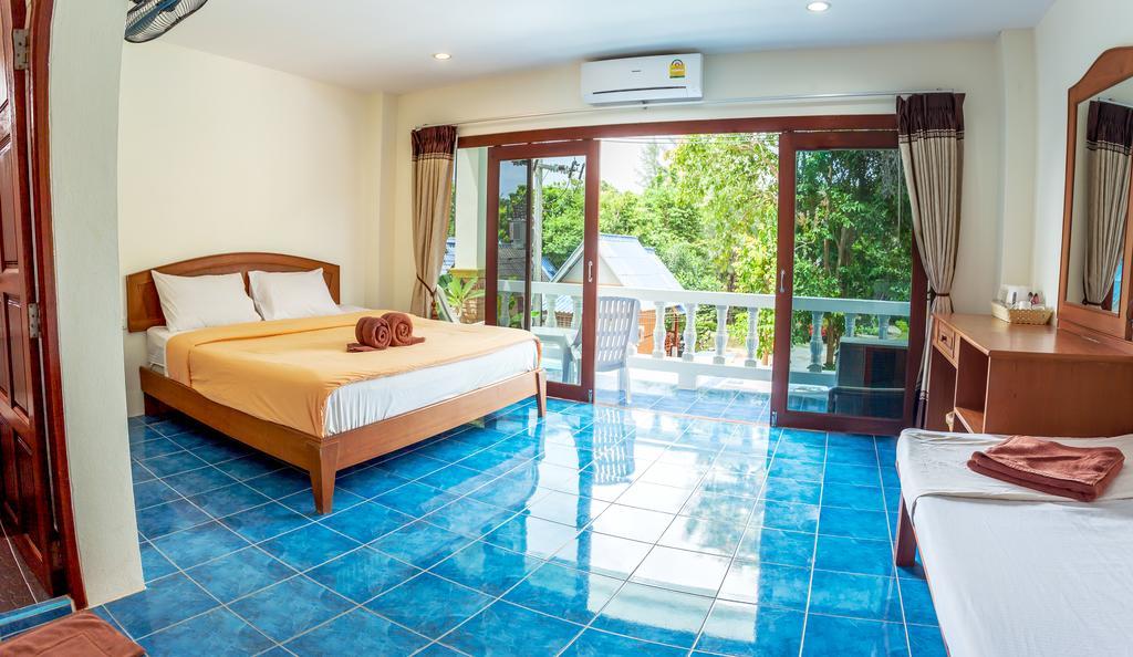 Hugs Guesthouse Koh Lanta Exterior photo
