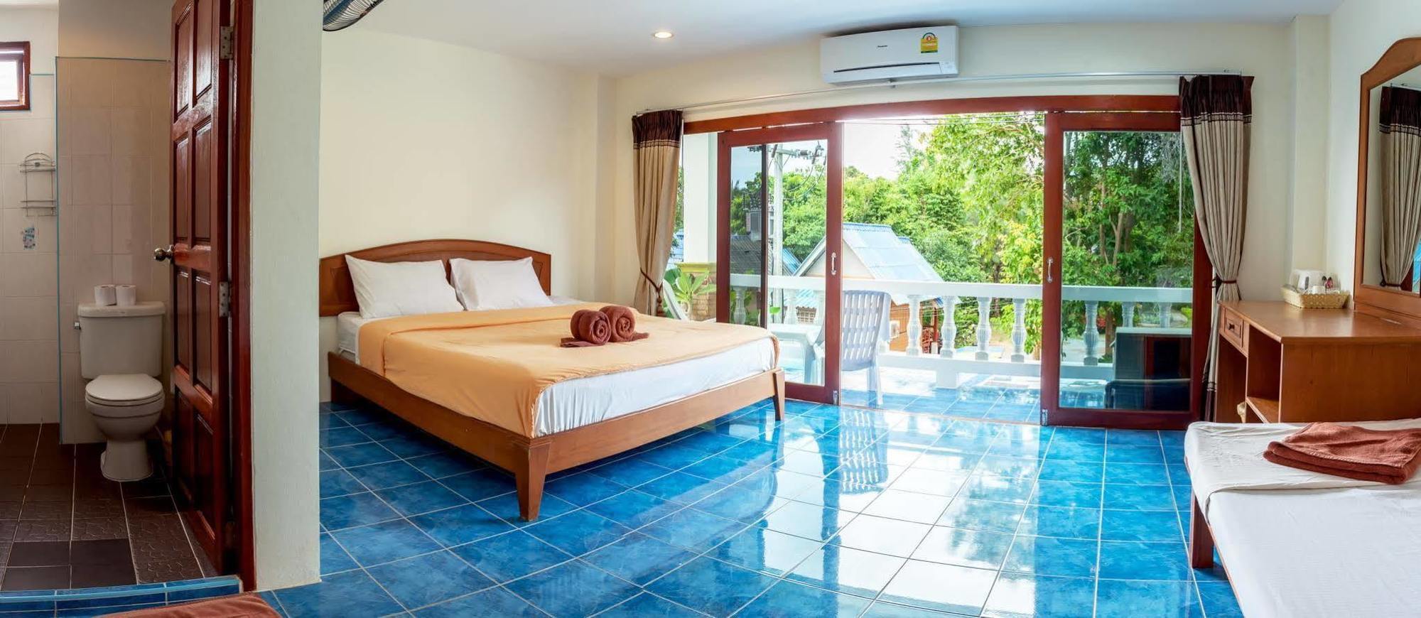 Hugs Guesthouse Koh Lanta Exterior photo